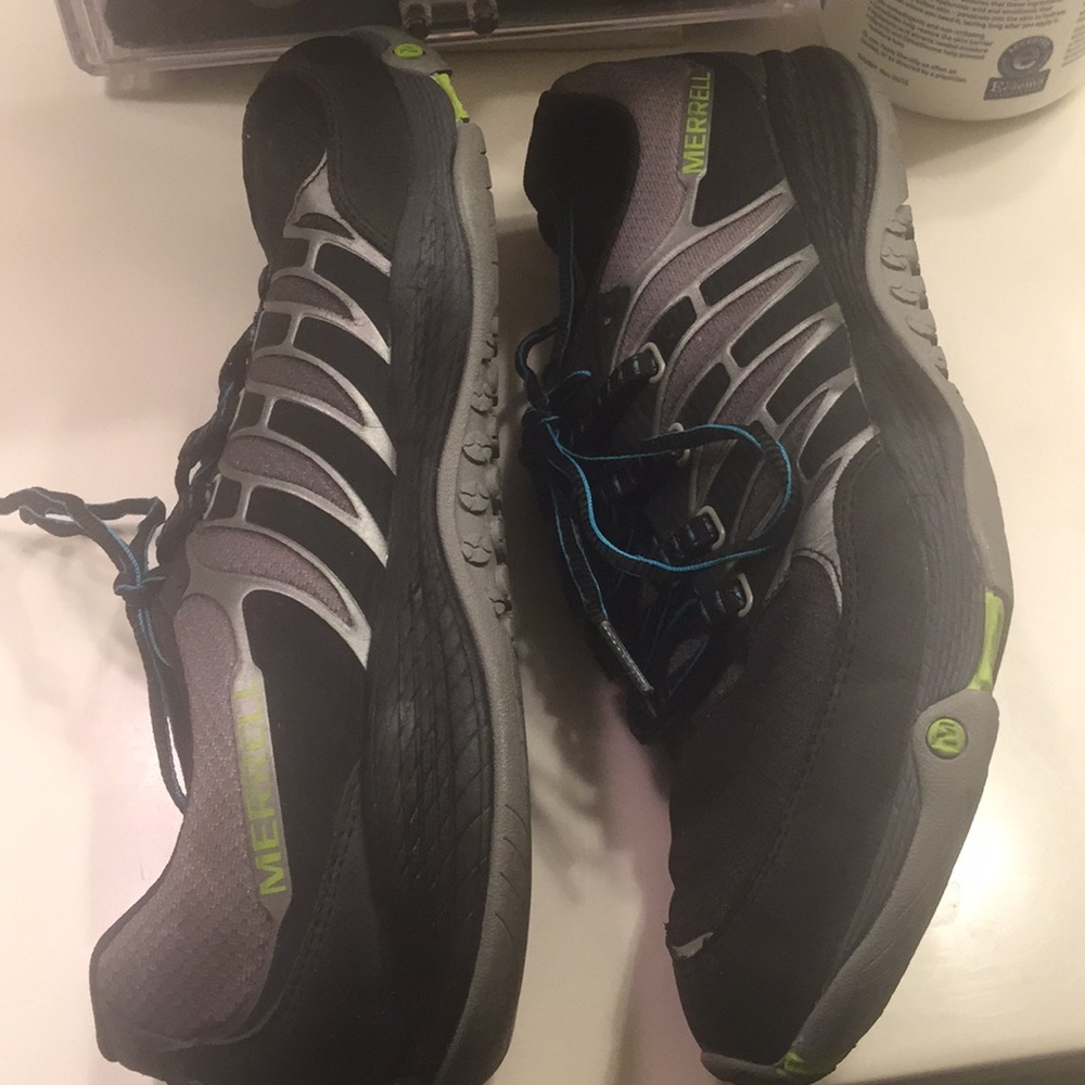 Men’s Merrell Size 9.5